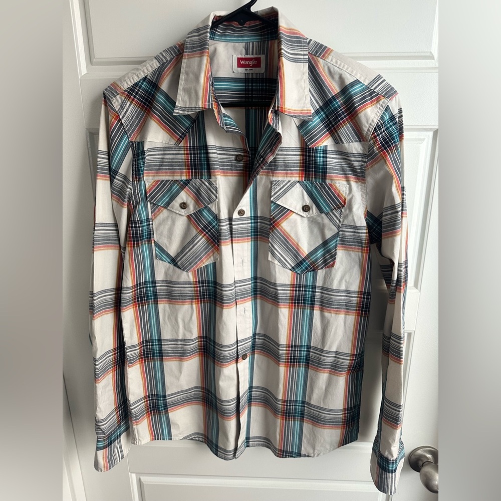 NWOT Men’s Wrangler Plaid Button Up Woven Long Sleeve Shirt